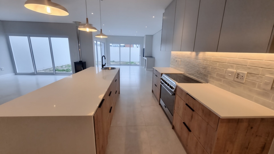 4 Bedroom Property for Sale in Sandown Western Cape